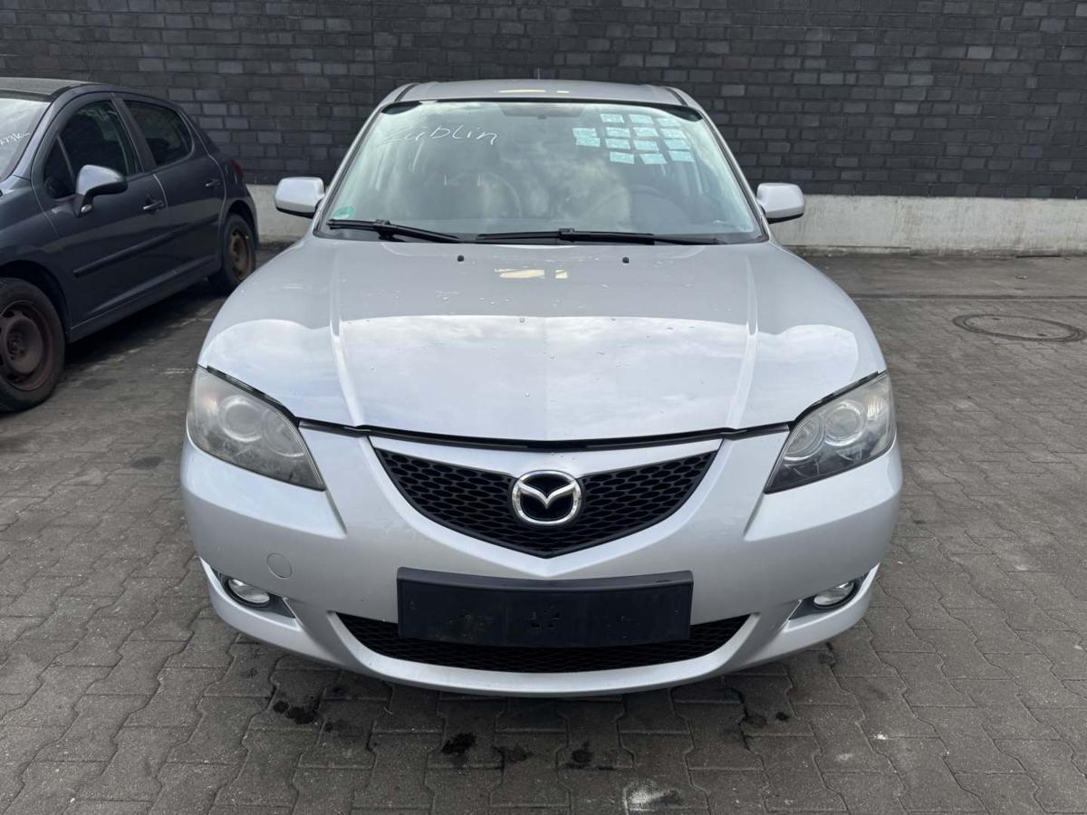 Mazda 3 BK original R&uuml;cklicht R&uuml;ckleuchte Schlussleuchte rechts 4-T&uuml;rer Limousine au&szlig;en Bj.2004